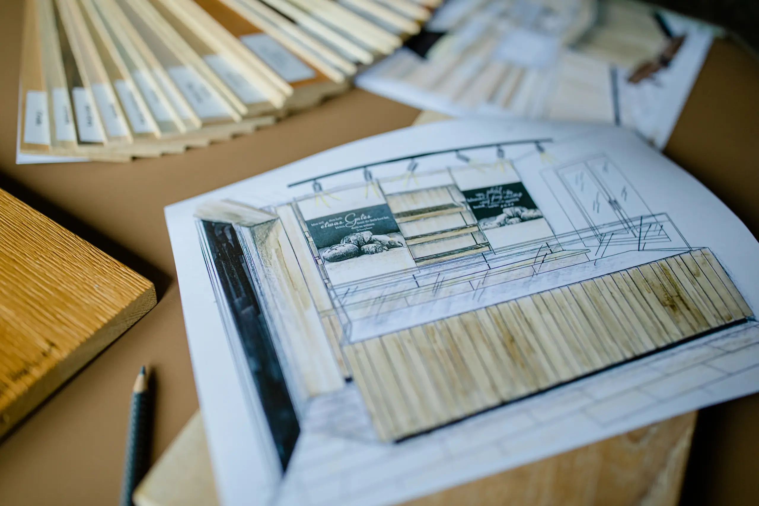 Entwurfsskizze mit Holzmustern und Designideen für individuelle Möbel von Deutschmann