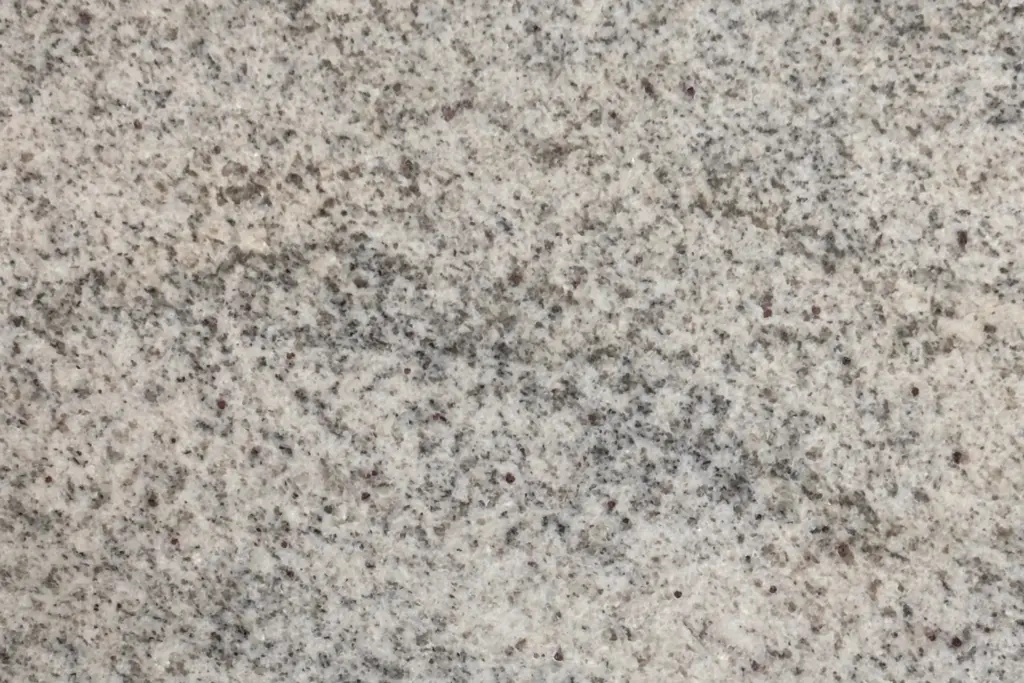 Natursteinmuster Silver Lagoon in grauer Struktur für maßgefertigte Outdoorküchen von Deutschmann